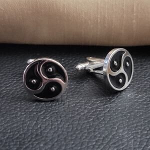 Men's silver & black triskelion cuff links